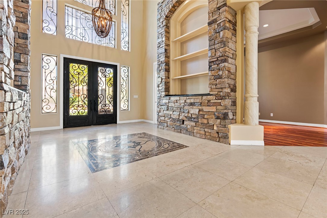 1008 Trophy Hills Drive