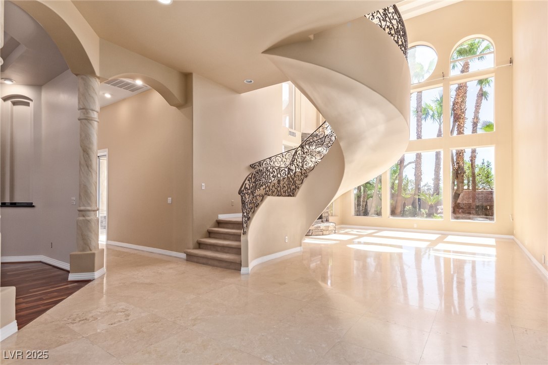 1008 Trophy Hills Drive