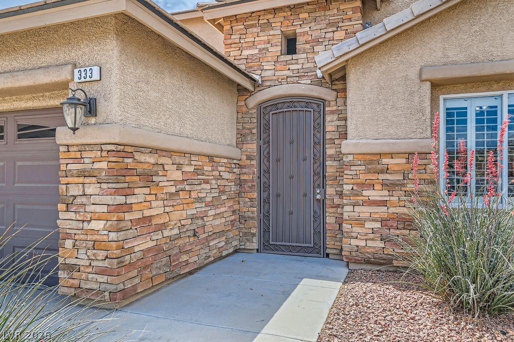333 Shimmering Moon Street