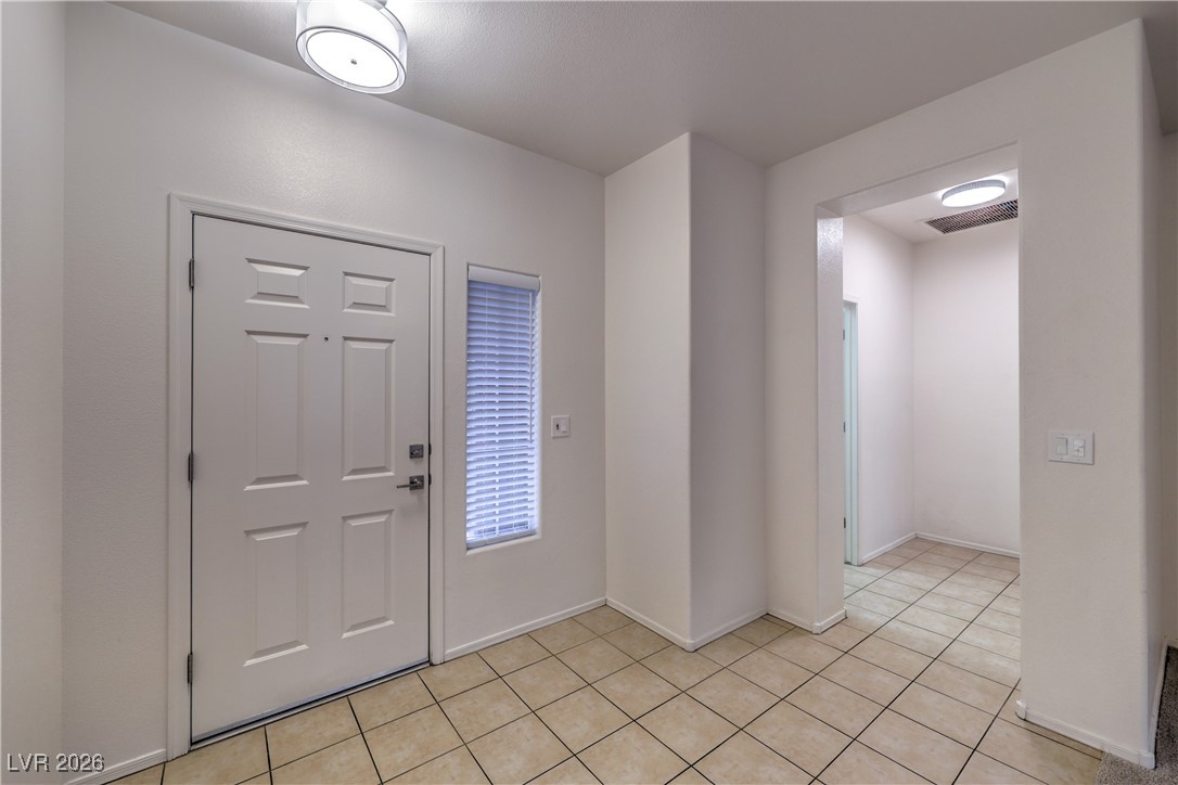 2573 Grandville Avenue