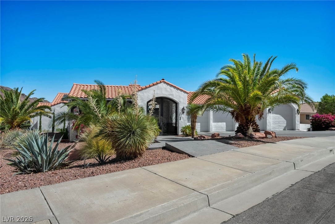 842 Lime Rock Road