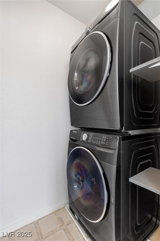 Las Vegas, Nevada 89148, United States, 2 Bedrooms Bedrooms, ,3 BathroomsBathrooms,Residential,Active,90620