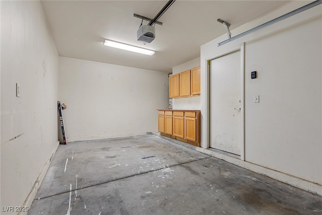 Las Vegas, Nevada 89148, United States, 2 Bedrooms Bedrooms, ,3 BathroomsBathrooms,Residential,Active,90620