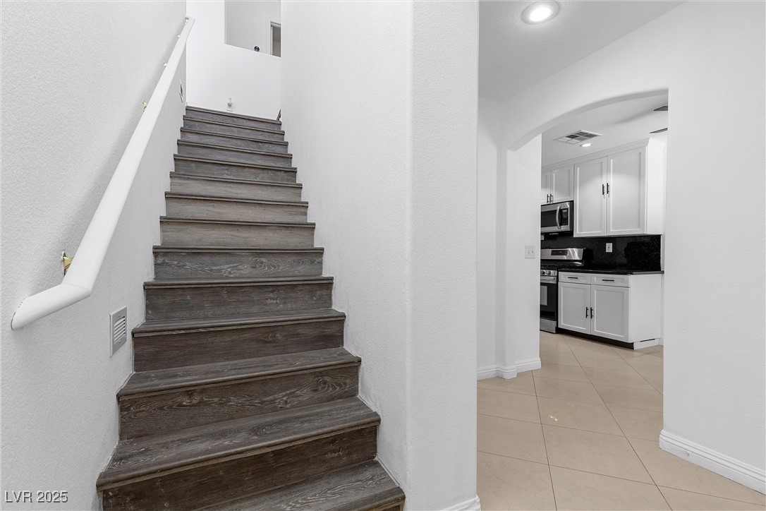 Las Vegas, Nevada 89148, United States, 2 Bedrooms Bedrooms, ,3 BathroomsBathrooms,Residential,Active,90620