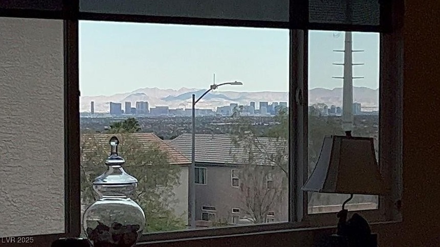 Las Vegas, Nevada 89129, United States, 4 Bedrooms Bedrooms, ,3 BathroomsBathrooms,Residential,Active,80669