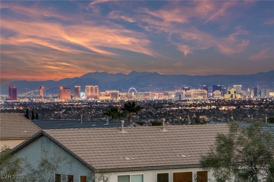 Las Vegas, Nevada 89129, United States, 4 Bedrooms Bedrooms, ,3 BathroomsBathrooms,Residential,Active,80669