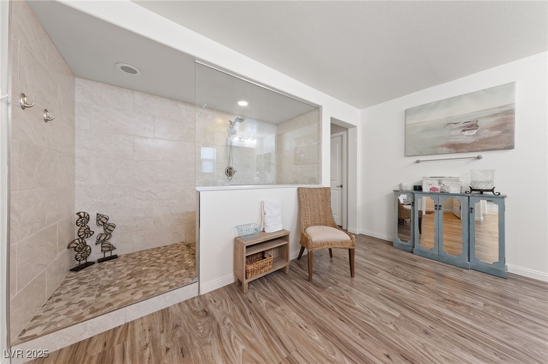 Las Vegas, Nevada 89129, United States, 4 Bedrooms Bedrooms, ,3 BathroomsBathrooms,Residential,Active,80669