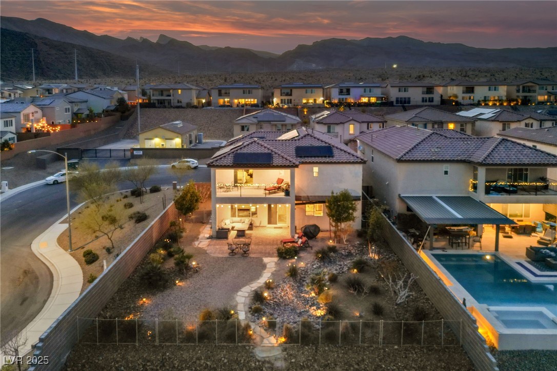 Las Vegas, Nevada 89129, United States, 4 Bedrooms Bedrooms, ,3 BathroomsBathrooms,Residential,Active,80669