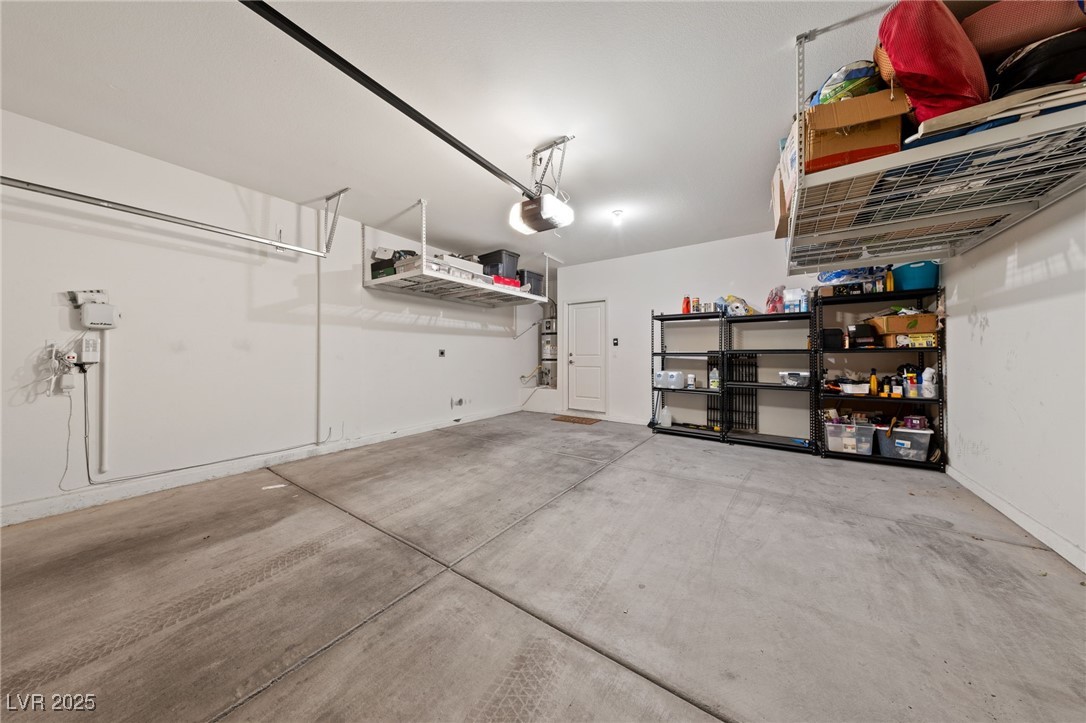 Las Vegas, Nevada 89129, United States, 4 Bedrooms Bedrooms, ,3 BathroomsBathrooms,Residential,Active,80669