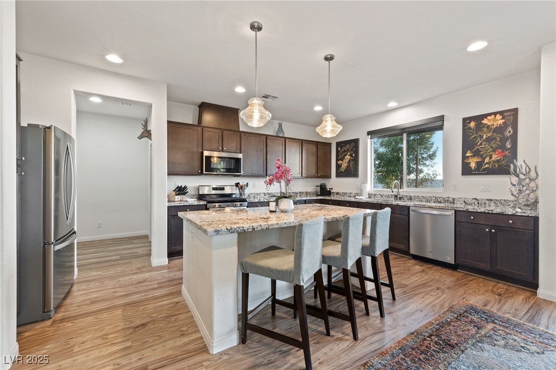 Las Vegas, Nevada 89129, United States, 4 Bedrooms Bedrooms, ,3 BathroomsBathrooms,Residential,Active,80669