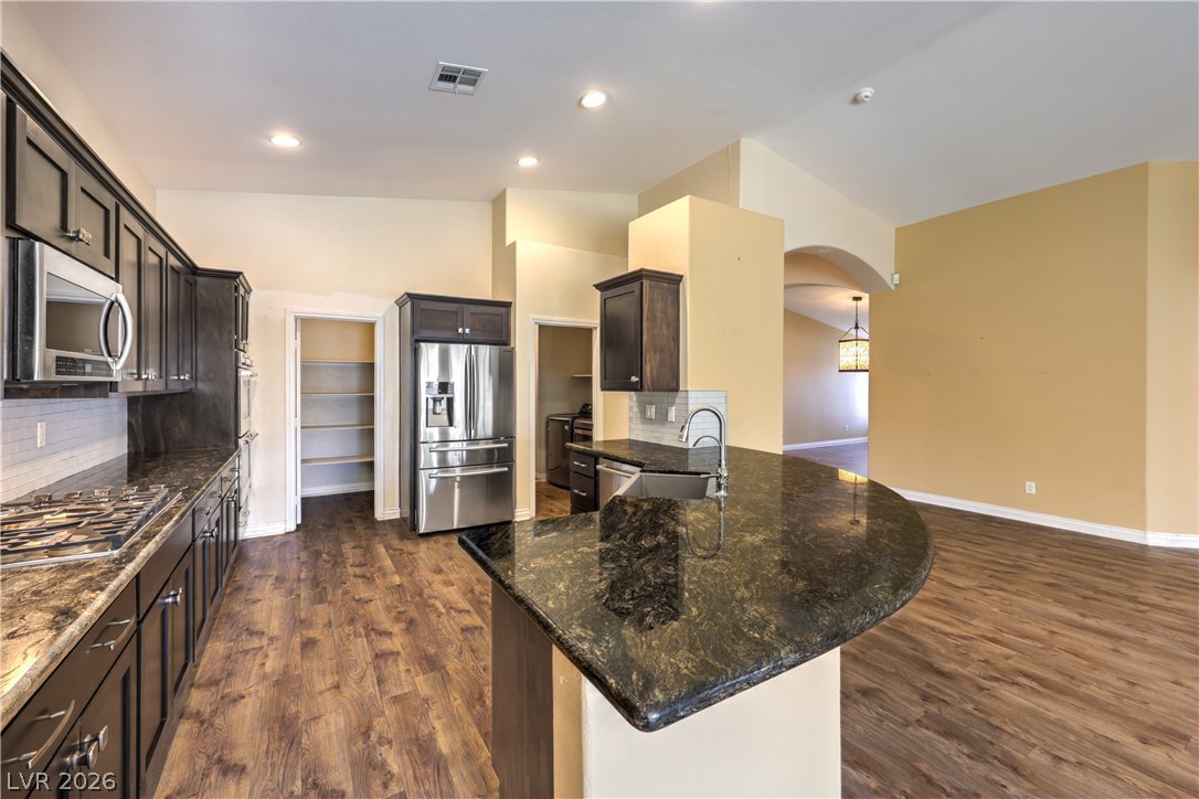 5809 Calm Lagoon Avenue