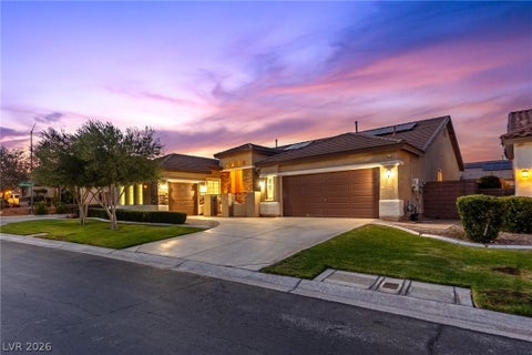 Homes For Sale - 10100 Clifton Forge Avenue<br/> Las Vegas, NV 89148