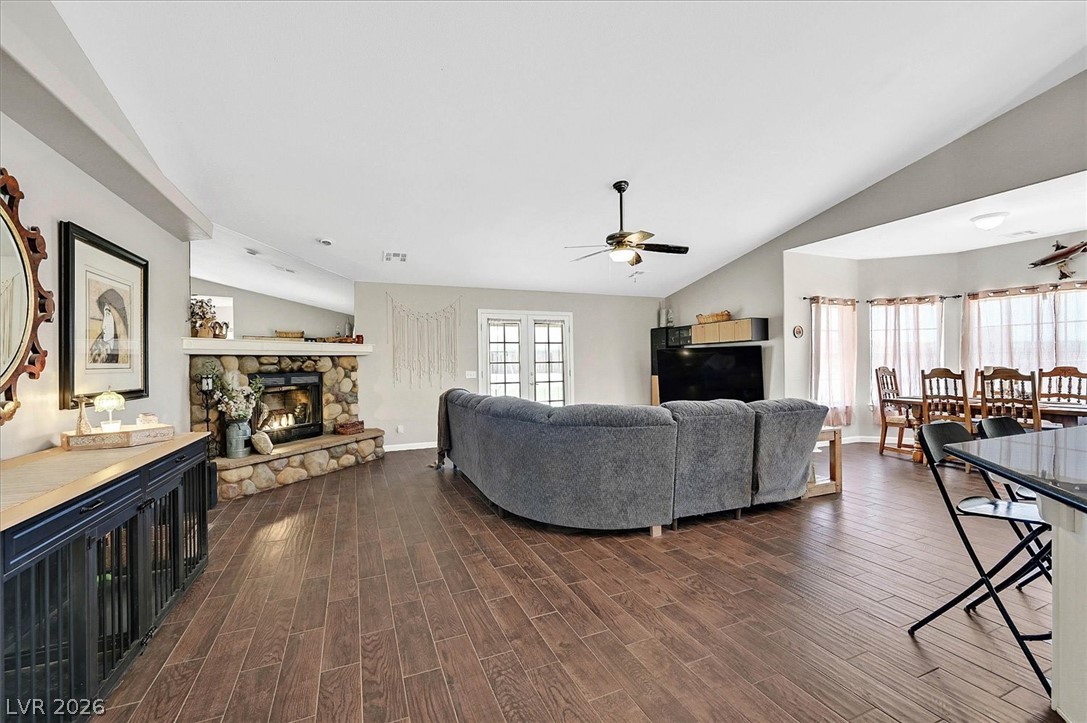6431 Willow Tree Court