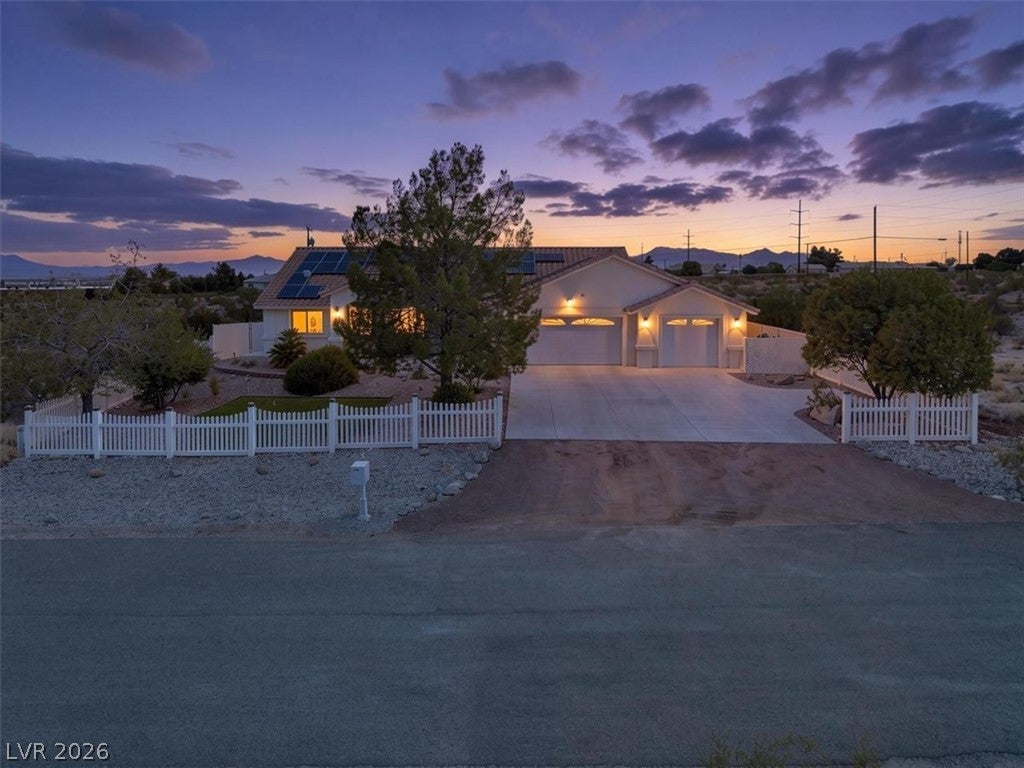 2300 Arado Lane