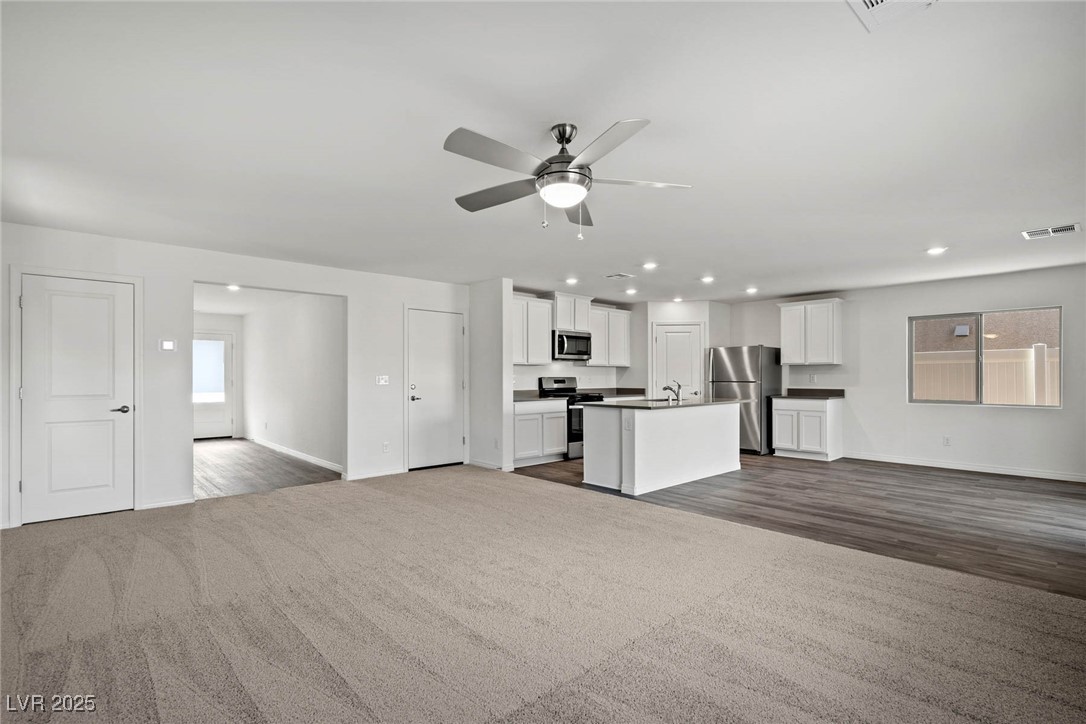 4223 Gold Desert Street, North Las Vegas, Nevada image 2