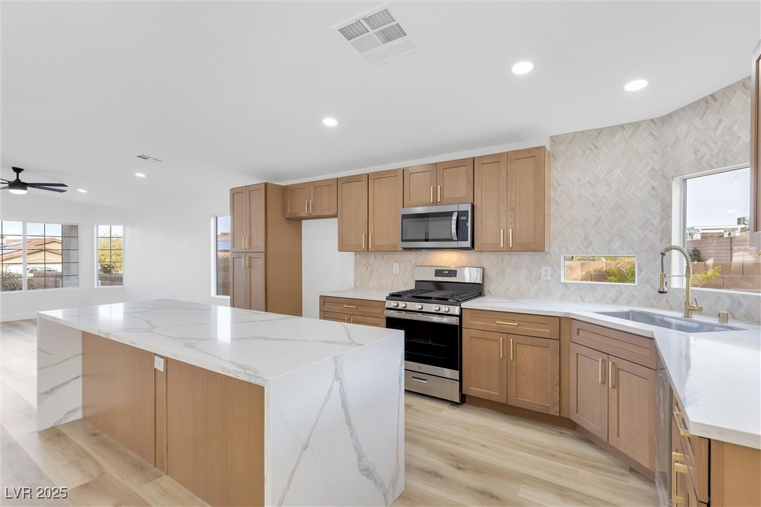 116 Crescent Bay Street, Henderson, Nevada image 11