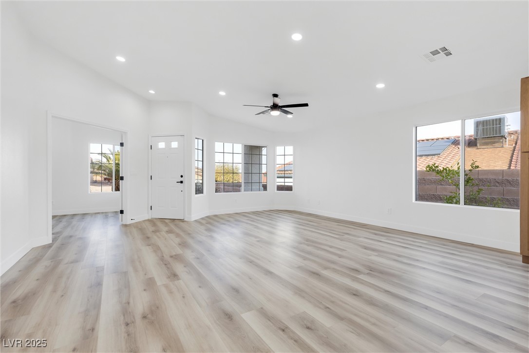 116 Crescent Bay Street, Henderson, Nevada image 5