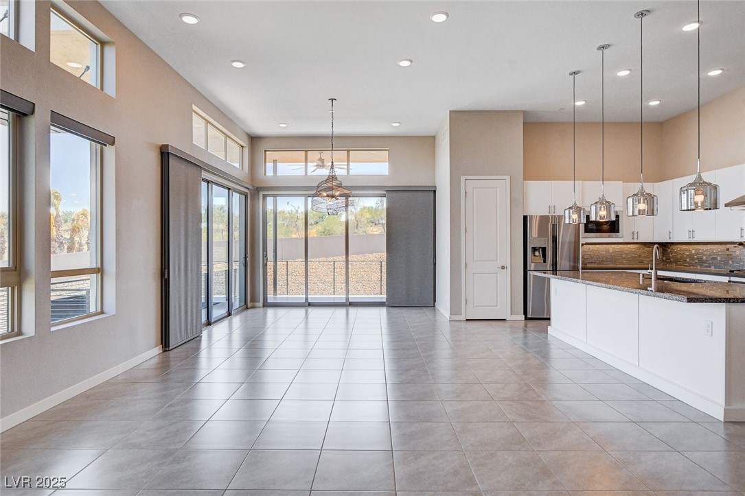 Properties 3 10985 Limeslice Avenue 2