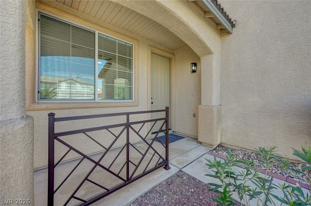 9687 Ridgebluff Avenue