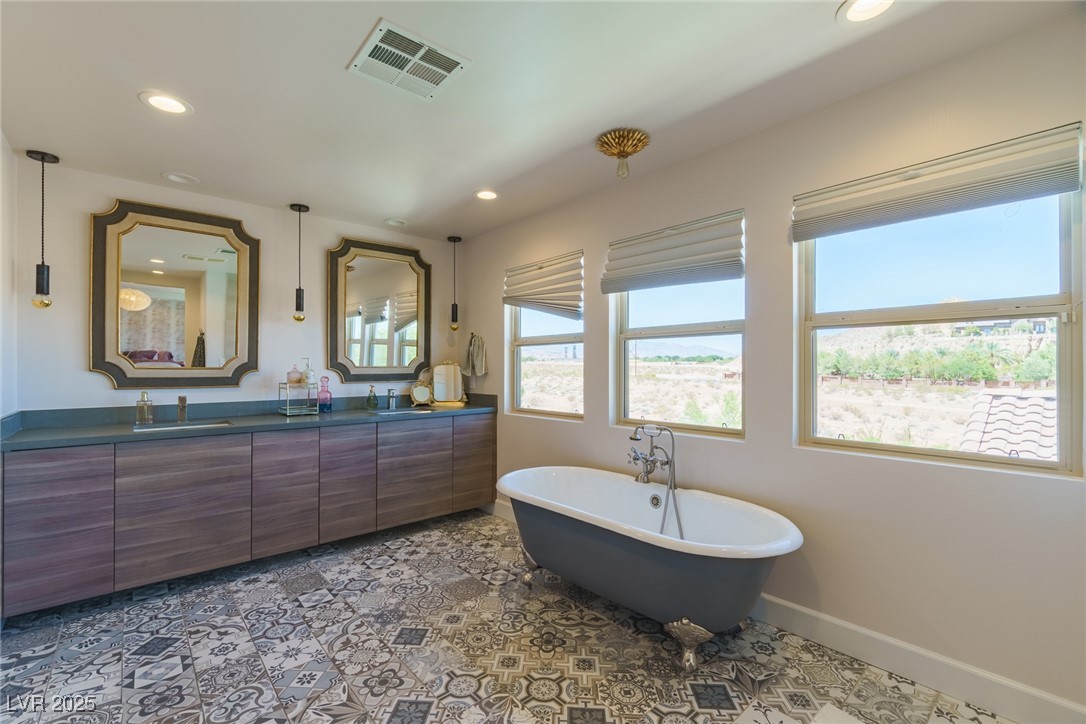 7476 Mezzanine View Avenue
