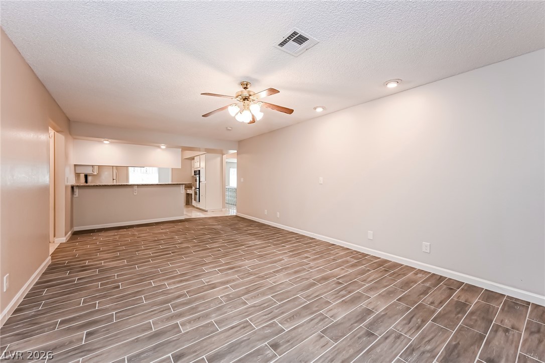 3212 Lark Circle