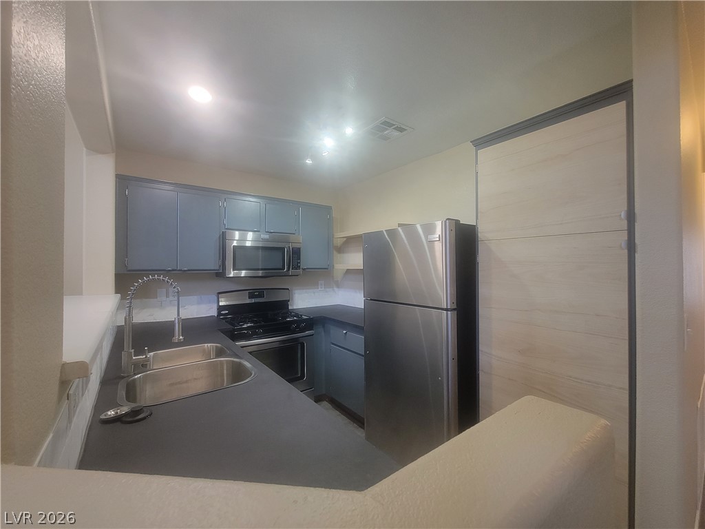 9668 Belle Regal Street