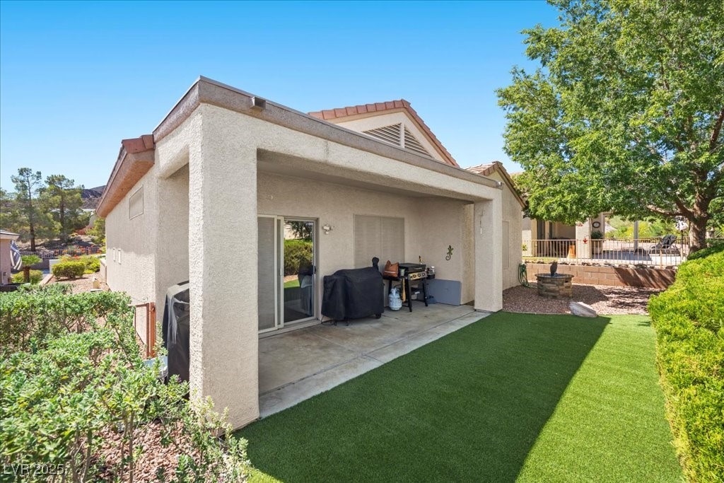 Henderson, Nevada 89012, United States, 2 Bedrooms Bedrooms, ,2 BathroomsBathrooms,Residential,Pending,210262