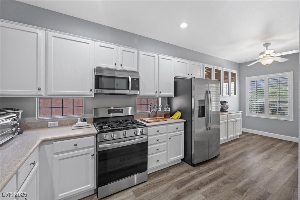 Henderson, Nevada 89012, United States, 2 Bedrooms Bedrooms, ,2 BathroomsBathrooms,Residential,Pending,210262