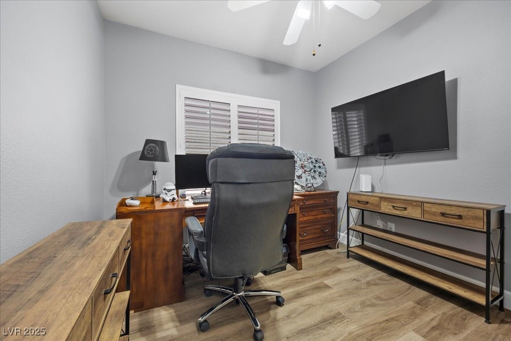 Henderson, Nevada 89012, United States, 2 Bedrooms Bedrooms, ,2 BathroomsBathrooms,Residential,Pending,210262