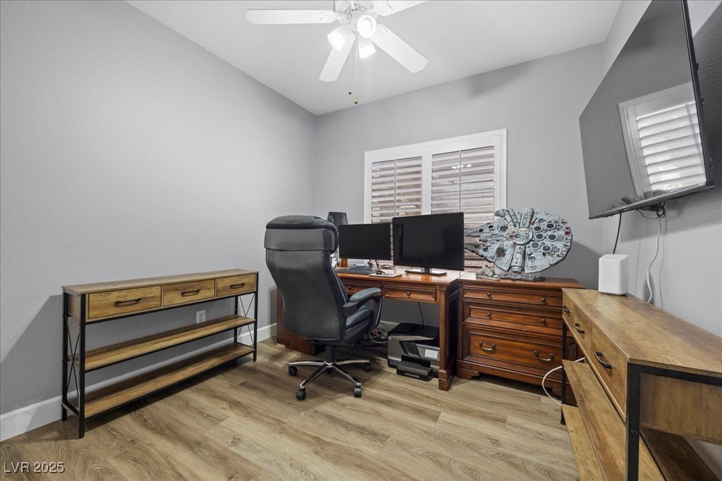 Henderson, Nevada 89012, United States, 2 Bedrooms Bedrooms, ,2 BathroomsBathrooms,Residential,Pending,210262