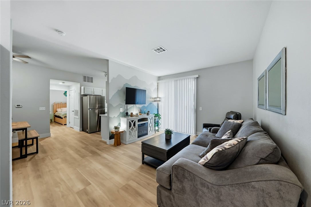 231 W Horizon Ridge Parkway 416