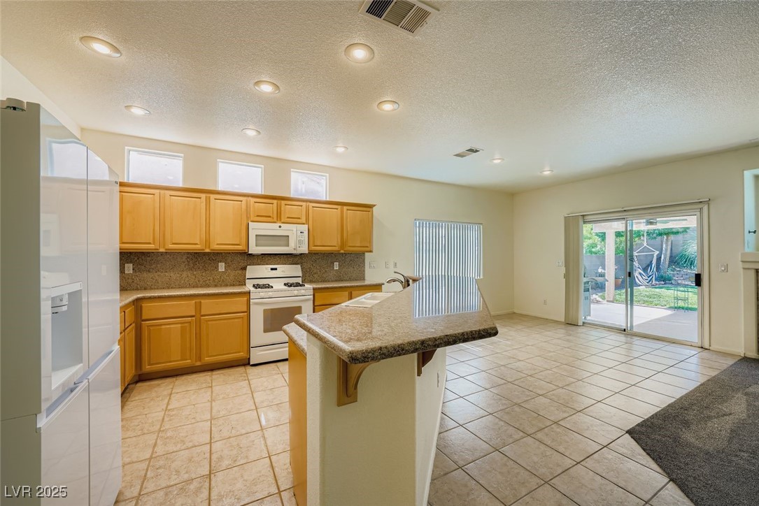 3203 Stratford Hall Court