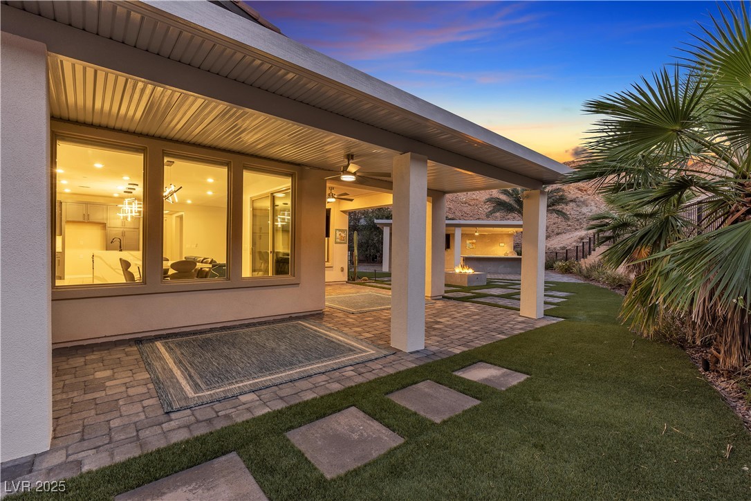 11 Acacia Creek Court