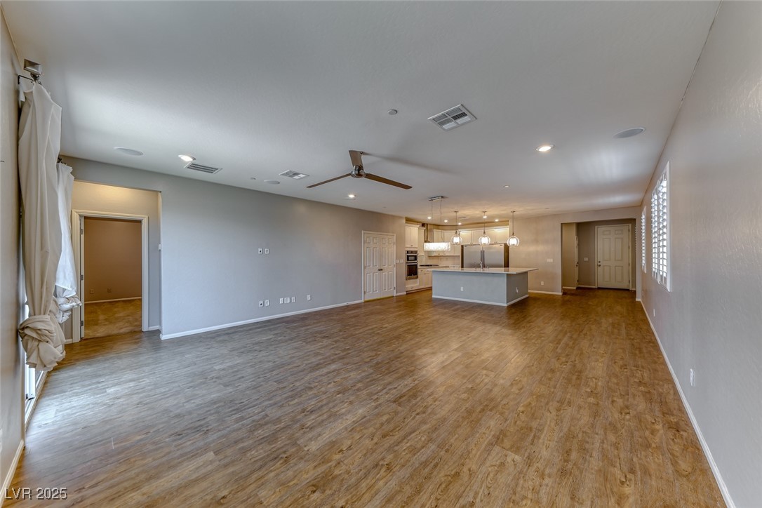 2767 Flowing Breeze Street, Henderson, Nevada image 10