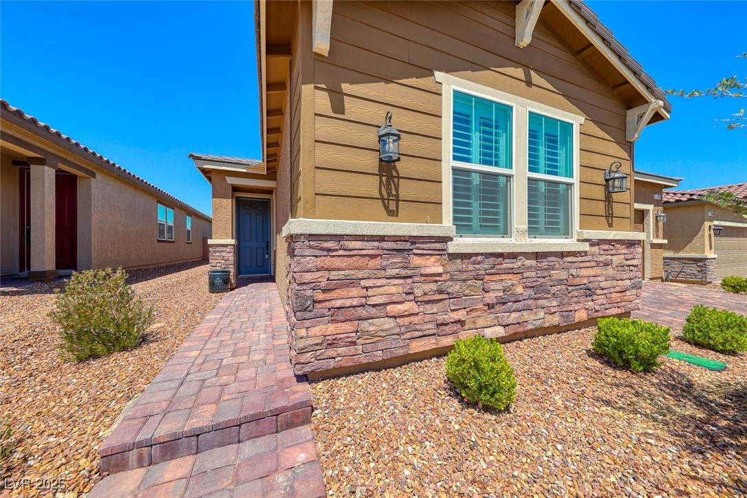 2767 Flowing Breeze Street, Henderson, Nevada image 7