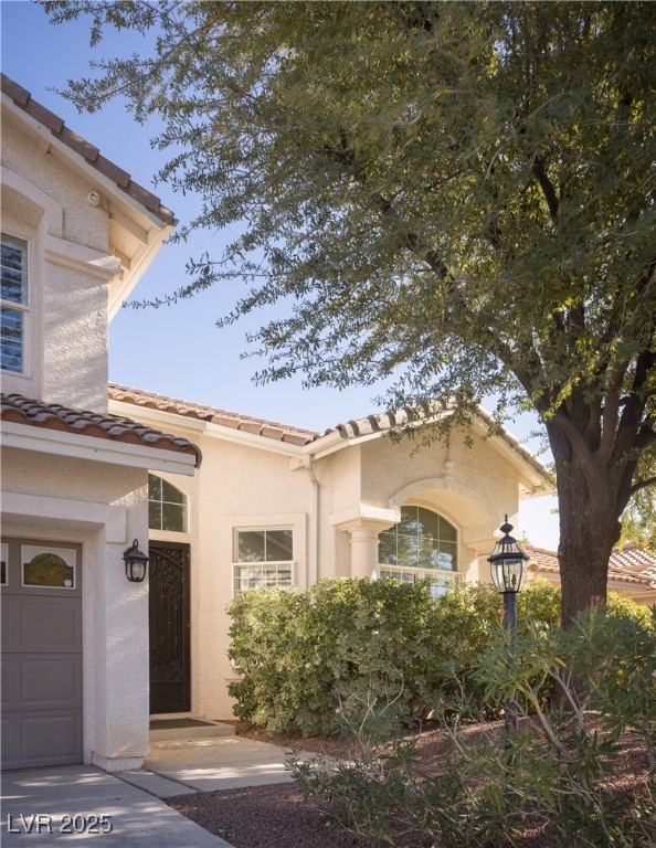 Properties 3 3896 Ruskin Street