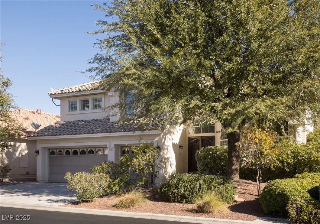 Properties 2 3896 Ruskin Street