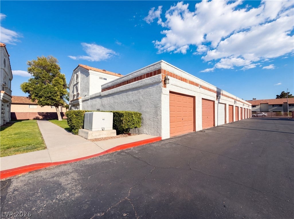 1800 Edmond Street 224