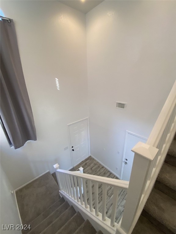 Las Vegas, Nevada 89139, United States, 3 Bedrooms Bedrooms, ,3 BathroomsBathrooms,Residential,Pending,32325