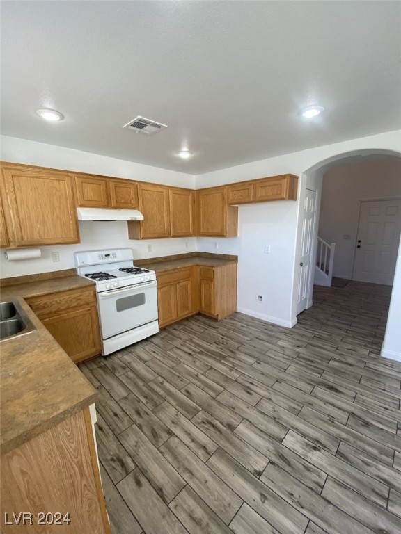 Las Vegas, Nevada 89139, United States, 3 Bedrooms Bedrooms, ,3 BathroomsBathrooms,Residential,Pending,32325