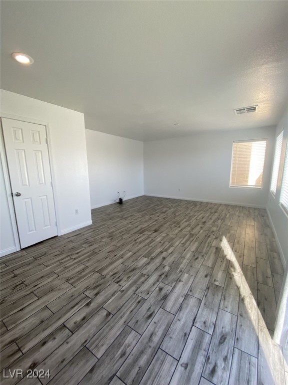 Las Vegas, Nevada 89139, United States, 3 Bedrooms Bedrooms, ,3 BathroomsBathrooms,Residential,Pending,32325