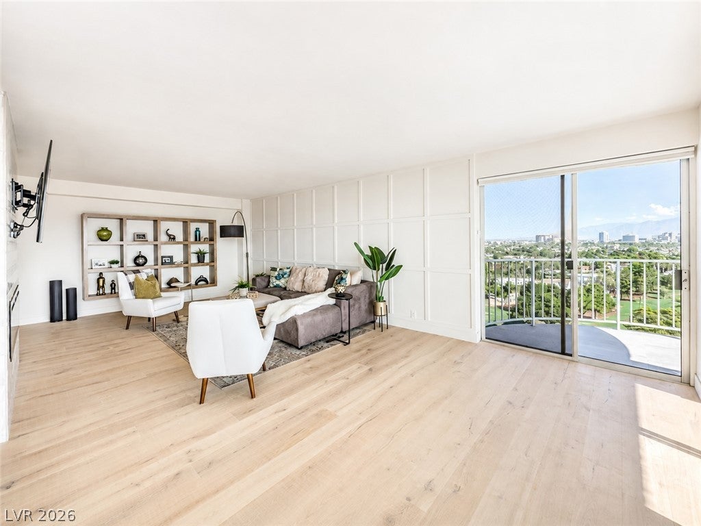 3111 Bel Air Drive 14B