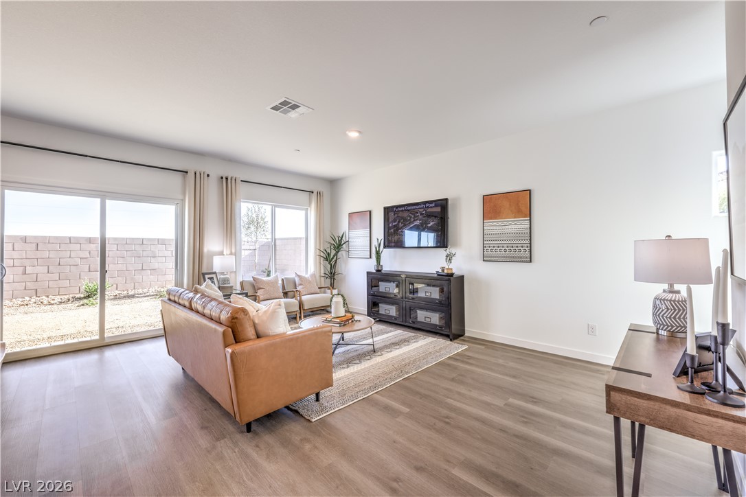 9394 AVA HATHAWAY Street