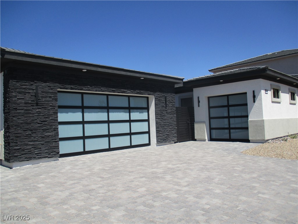 Properties 1 6075 Dapple Gray Road