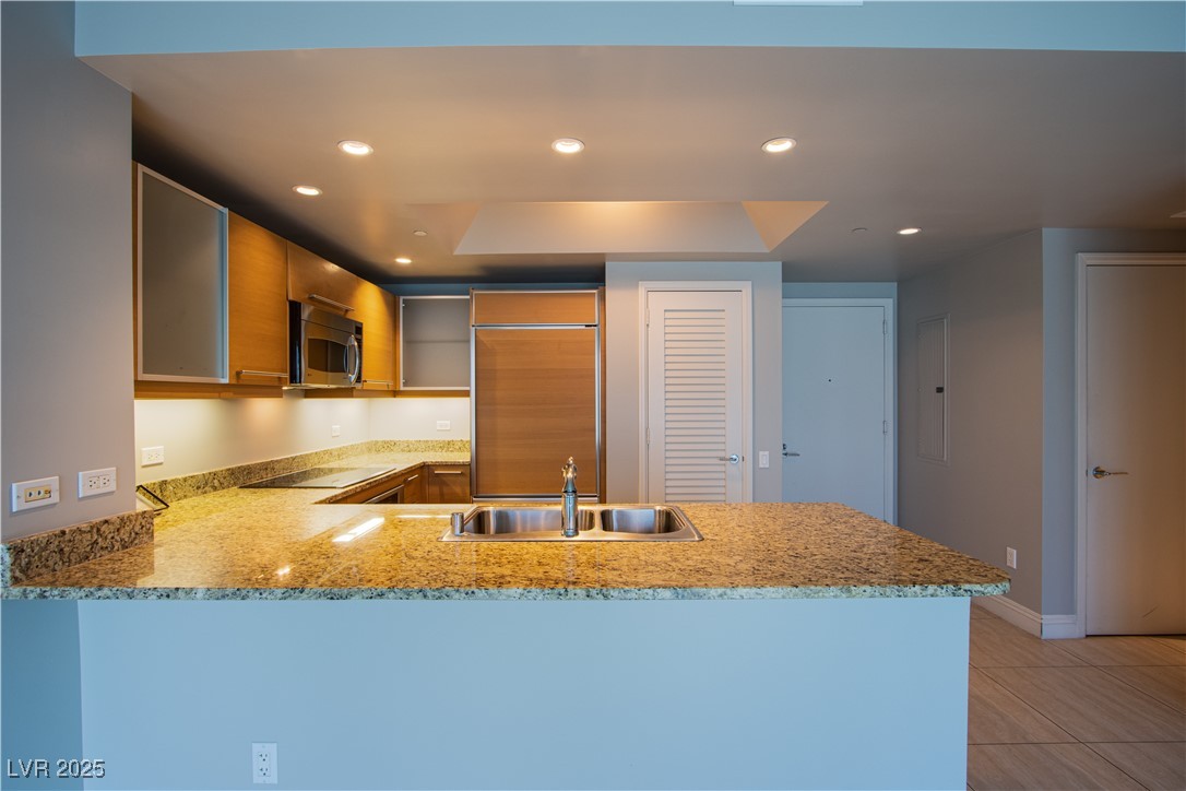 222 Karen Avenue 2604