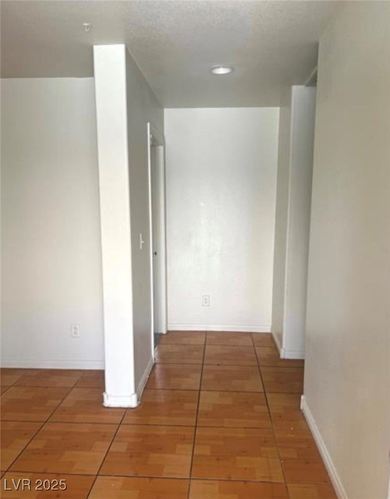 5607 W Dewey Drive