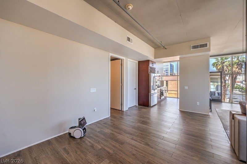 353 E Bonneville Avenue 379