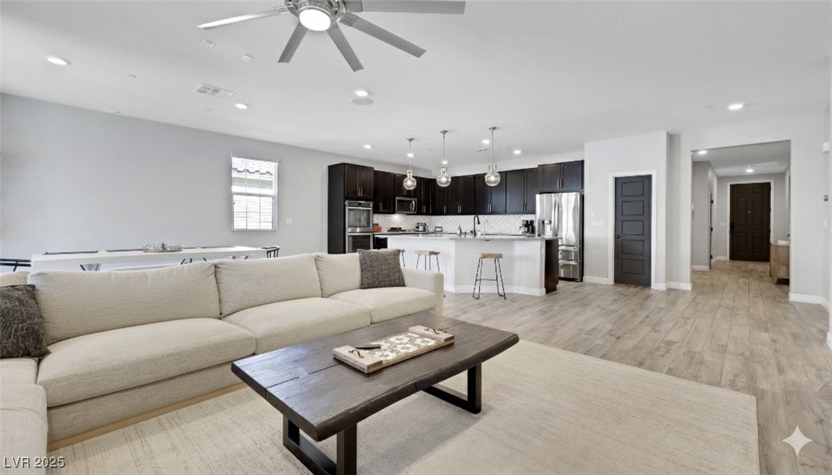 Henderson, Nevada 89044, United States, 3 Bedrooms Bedrooms, ,3 BathroomsBathrooms,Residential,Active,234767