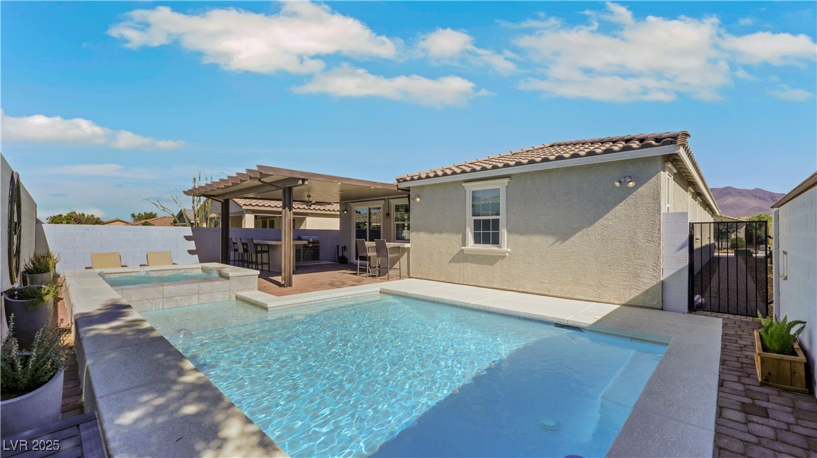 Henderson, Nevada 89044, United States, 3 Bedrooms Bedrooms, ,3 BathroomsBathrooms,Residential,Active,234767