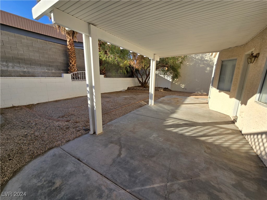 5971 Crumbling Ridge Street, Henderson, Nevada image 18